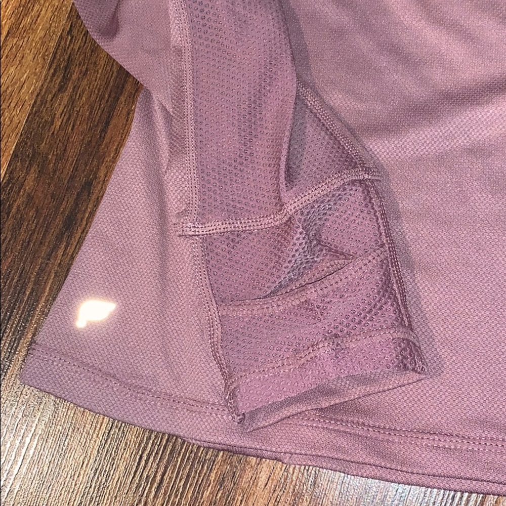 Fabletics performance pullover - Picture 7 of 7